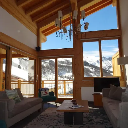 Raffiné Avec Accès Pistes, Sauna Et Parking - Fr-1-344-887 Chalet *